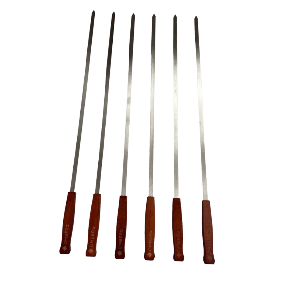 Omberg Brochetas para barbacoa asado argentino de acero inoxidable de 60 cm, primer plano de la hoja ancha.