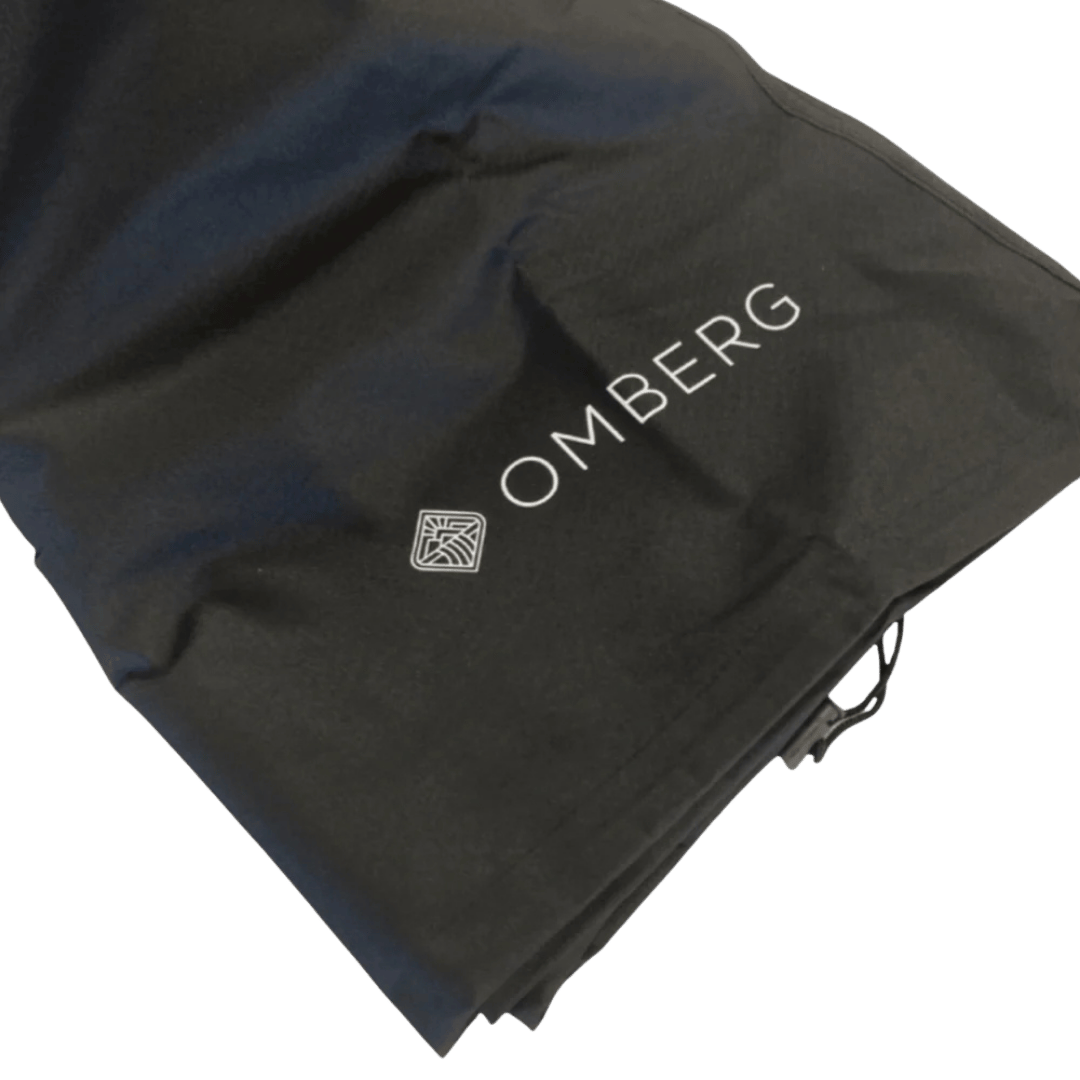 Asado Gaucho Abdeckung über dem Grill, Vorderansicht mit vollständiger Abdeckung