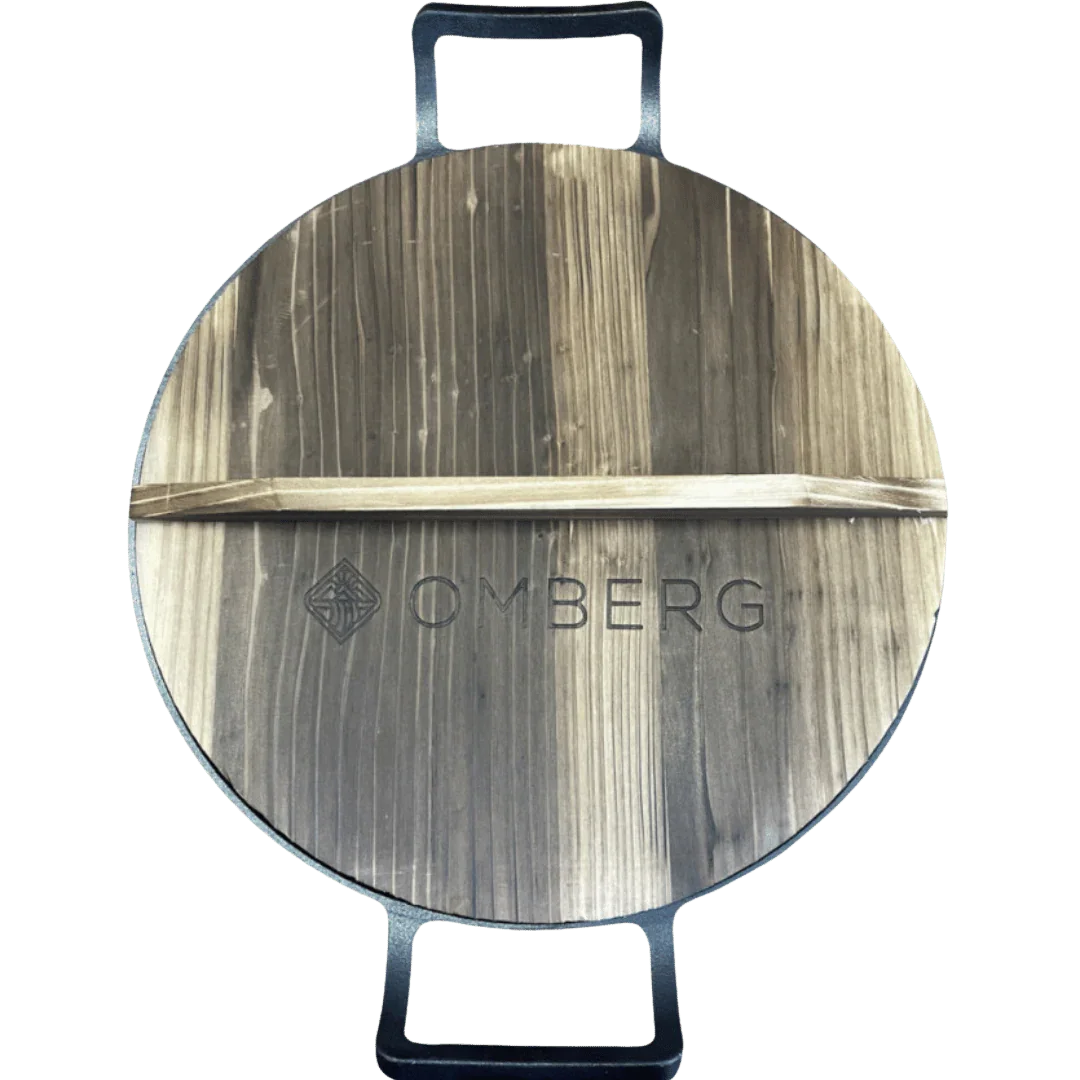 Omberg cast iron wok 36 cm with wooden lid and flat base, top view