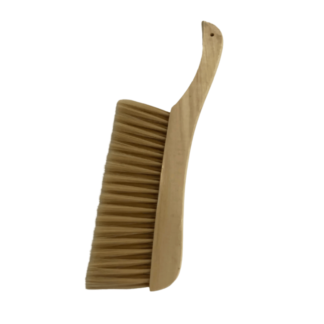 Omberg grillreinigingsset met asborstel en stofblik, close-up van borstelharen