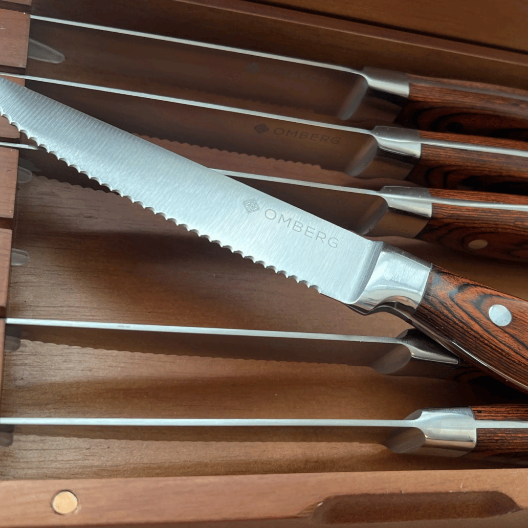 Omberg Steakmesserset in Holzgeschenkbox, Produktfoto der geschlossenen Box
