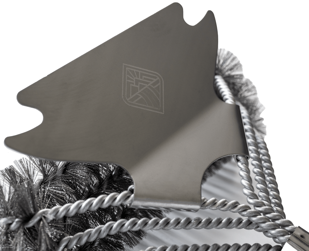 Omberg Hochleistungs-Grillbürste mit Schaber Nahaufnahme von Bürstenkopf und Schaberklinge